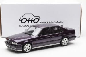 BMW M5 E34 Vijoličen Otto 1:18 OT106 Smola – slika 6 od 6