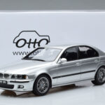 BMW M5 E39 Srebrn Otto 1:18 - image 7 of 7