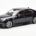 BMW M5 E60 Carbon Črn Kyosho 1:18