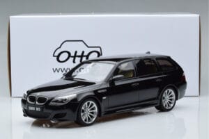 BMW M5 E61 Touring Črn Otto 1:18 OT1020 Smola – slika 6 od 6