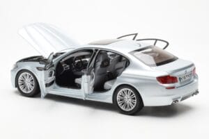 BMW M5 F10 Silverstone Srebrna Paragon 1:18 80432186353 Kovina – slika 5 od 8