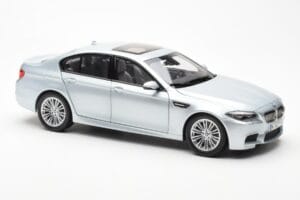 BMW M5 F10 Silverstone Srebrna Paragon 1:18 80432186353 Kovina – slika 6 od 8