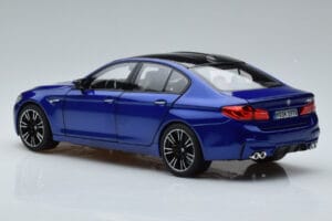 BMW M5 F90 Marina Bay Modra Norev 1:18 80432454783 Kovina – slika 6 od 7