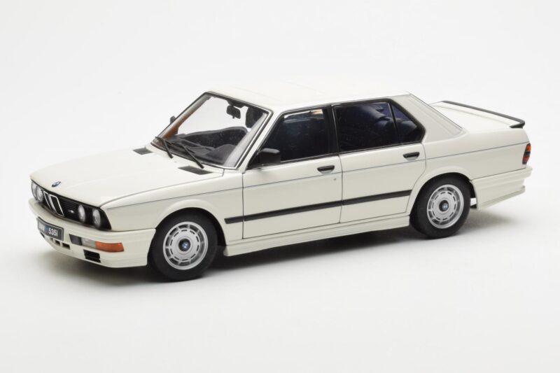 BMW M535i E28 Alpine Bel AUTOart 1:18