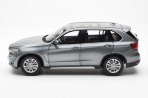 BMW X5 F15 Space Siv Paragon 1:18 80432318988 Kovina – slika 4 od 8