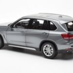 BMW X5 F15 Space Siv Paragon 1:18 - image 7 of 8