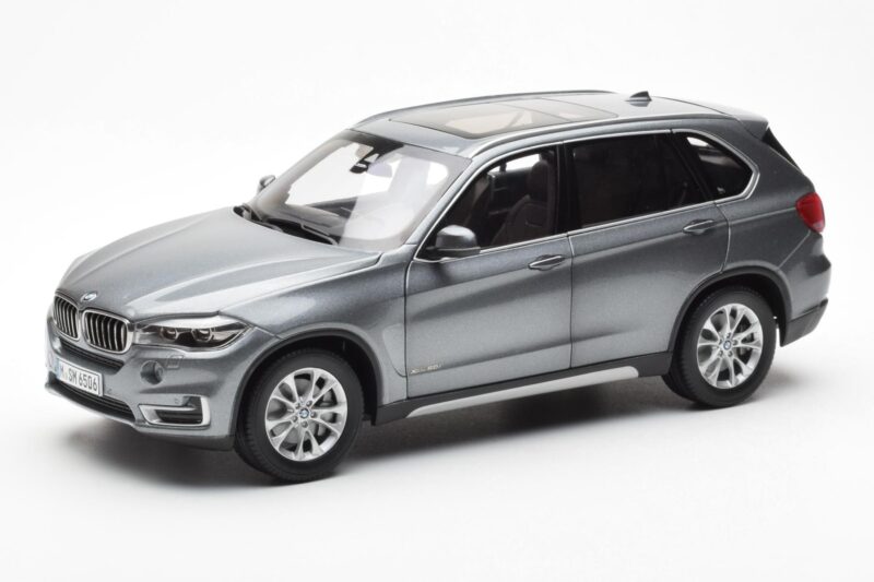 BMW X5 F15 Space Siv Paragon 1:18