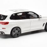 BMW X5 G05 Bel Paragon 1:18 - image 3 of 8