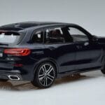 BMW X5 G05 Moder Norev 1:18 183283 Kovina - image 3 of 7