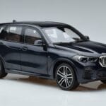 BMW X5 G05 Moder Norev 1:18 183283 Kovina - image 5 of 7