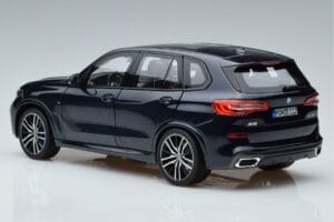 BMW X5 G05 Moder Norev 1:18 183283 Kovina – slika 6 od 7