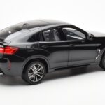 BMW X6 M F86 Sapphire Črn Metallic Norev 1:18 - image 3 of 8