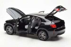 BMW X6 M F86 Sapphire Črn Metallic Norev 1:18 80432364887 Kovina – slika 5 od 8