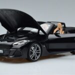 BMW Z4 G29 Črna Metalik Norev 1:18 183272 Kovina - image 2 of 7