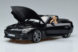 BMW Z4 G29 Črna Metalik Norev 1:18 183272 Kovina – slika 2 od 7