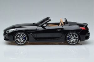 BMW Z4 G29 Črna Metalik Norev 1:18 183272 Kovina – slika 4 od 7