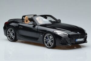 BMW Z4 G29 Črna Metalik Norev 1:18 183272 Kovina – slika 5 od 7
