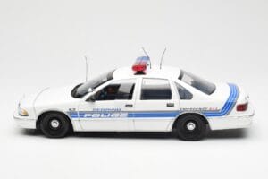 Chevrolet Caprice Sebring Policija UT Models 1:18 21029 Kovina – slika 3 od 6