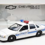 Chevrolet Caprice Sebring Policija UT Models 1:18 - image 6 of 6