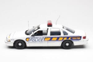 Chevrolet Caprice Watkins Glen Policija UT Models 1:18 21028 Kovina – slika 3 od 6
