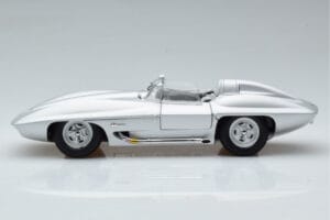 Chevrolet Corvette C1 Stingray Concept AUTOart 1:18 71000 Kovina – slika 5 od 8