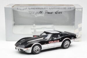 Chevrolet Corvette C3 Pace Car Indianapolis 500 1978 UT Models 1:18 21070 Kovina – slika 6 od 6