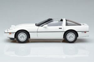 Chevrolet Corvette C4 Bel AUTOart 1:18 71243 Kovina – slika 4 od 8
