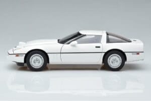 Chevrolet Corvette C4 Bel AUTOart 1:18 71243 Kovina – slika 5 od 8