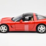 Chevrolet Corvette C5 Hardtop Rdeč UT Models 1:18 - image 3 of 6