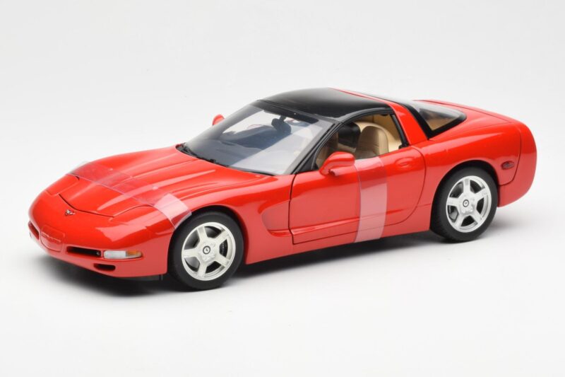 Chevrolet Corvette C5 Hardtop Rdeč UT Models 1:18