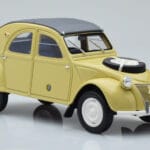 Citroen 2CV Sahara Rumena Otto 1:18 - image 4 of 6