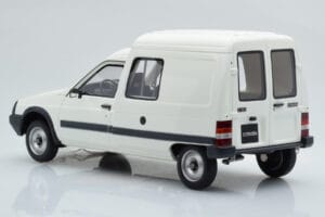 Citroen C15 D Bel Otto 1:18 OT956 Smola – slika 5 od 6