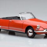 Citroen DS19 Kabriolet Norev 1:18 181599 Kovina - image 5 of 7