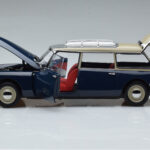 Citroen ID 19 Break Orient Modra Norev 1:18 - image 4 of 9