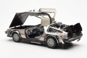 DeLorean DMC-12 Time Machine Back to the Future Srebrna Sun Star 1:18 2711 Kovina – slika 7 od 8