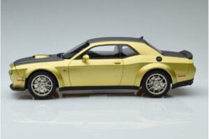 Dodge Challenger R/T Scat Pack Widebody 50. Obletnica GT Spirit 1:18 GT411 Smola – slika 3 od 6