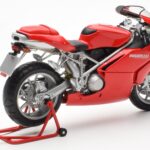 Ducati 999 Rdeč Minichamps 1:12 - image 3 of 4