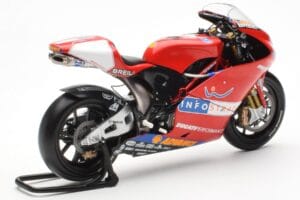 Ducati Desmosedici MotoGP Prova 2002 Minichamps 1:12 122020099 Kovina – slika 3 od 4