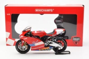 Ducati Desmosedici MotoGP Prova 2002 Minichamps 1:12 122020099 Kovina – slika 4 od 4