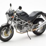 Ducati Monster M900 Črn Minichamps 1:12 - image 2 of 4