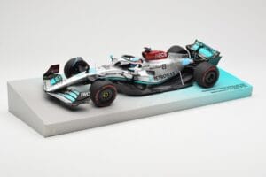 Mercedes AMG Petronas W13 E Performance #63 G. Russell Brazilian GP 1st Win 2022 Minichamps 1:18 113222163 Smola – slika 2 od 4