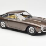 Ferrari 250 GT Lusso Rjav Metalik KK-Scale 1:18 - image 4 of 6