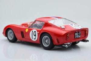 Ferrari 250 GTO #19 24 Hours of Le Mans 1962 Kyosho 1:18 08438A Kovina – slika 7 od 10