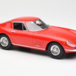 Ferrari 275 GTB Rdeč CMR 1:18 - image 4 of 6