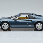 Ferrari 308 GTS Modra Norev 1:18 - image 3 of 7