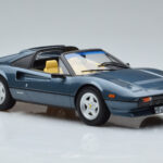 Ferrari 308 GTS Modra Norev 1:18 - image 5 of 7