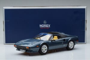Ferrari 308 GTS Modra Norev 1:18 187933 Kovina – slika 7 od 7