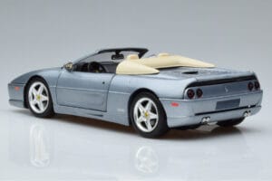 Ferrari F355 Spider Hot Wheels 1:18 23907 Kovina – slika 6 od 7