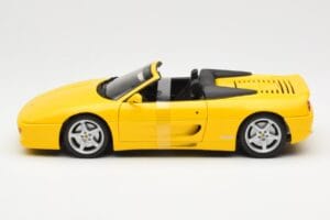 Ferrari F355 Spider Rumena UT Models 1:18 180074031 Kovina – slika 3 od 6