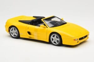 Ferrari F355 Spider Rumena UT Models 1:18 180074031 Kovina – slika 4 od 6